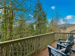 2062 NW Boulder Way Drive, Issaquah WA 98027