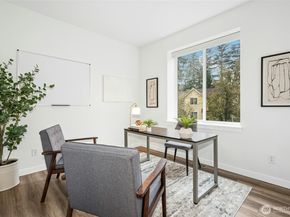 2062 NW Boulder Way Drive, Issaquah WA 98027