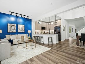 2062 NW Boulder Way Drive, Issaquah WA 98027