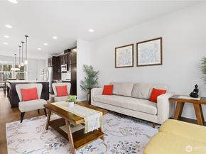 13717 Admiralty Way G1, Lynnwood WA 98087