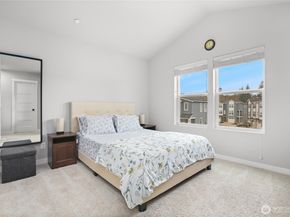 13717 Admiralty Way G1, Lynnwood WA 98087