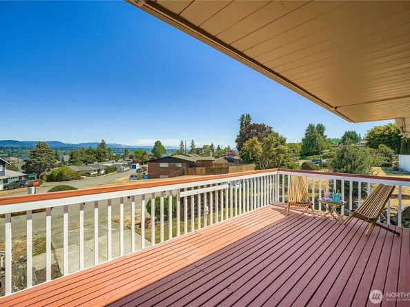 11009 Woodward Avenue S, Seattle WA 98178