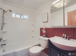 11009 Woodward Avenue S, Seattle WA 98178
