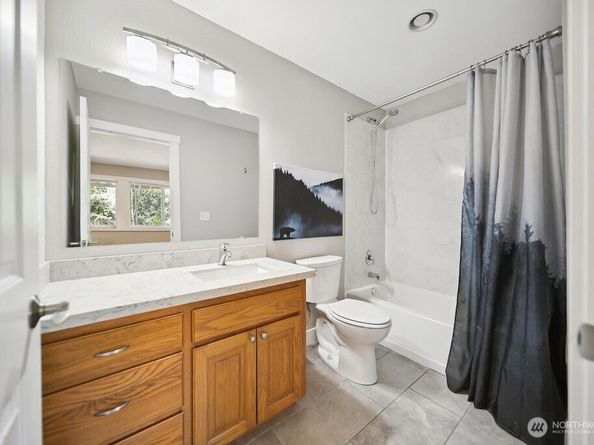 1069 NW Luoto Court, Poulsbo WA 98370