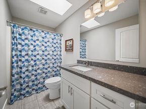 1069 NW Luoto Court, Poulsbo WA 98370