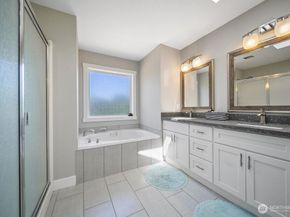 1069 NW Luoto Court, Poulsbo WA 98370