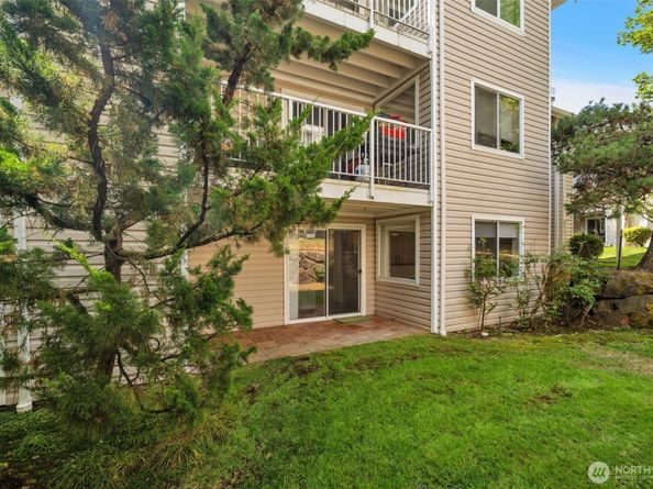 19230 Forest Park Drive NE H126, Lake Forest Park WA 98155