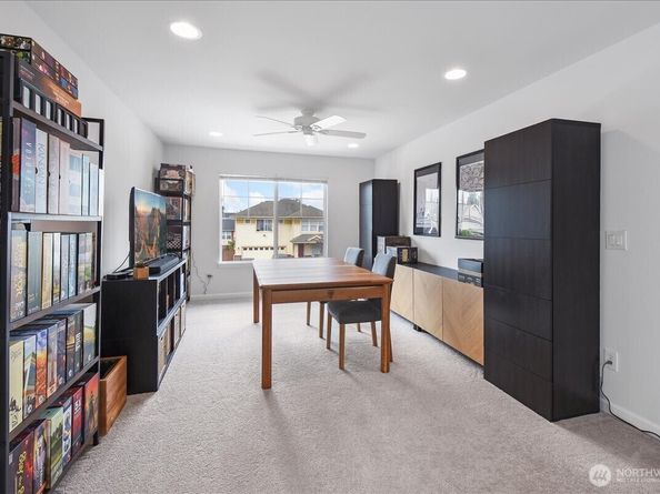 266 Camas Avenue SE, Renton WA 98056