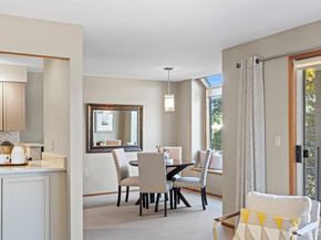 6717 110th Avenue NE A4, Kirkland WA 98033