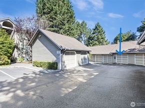 6717 110th Avenue NE A4, Kirkland WA 98033