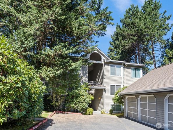 6717 110th Avenue NE A4, Kirkland WA 98033