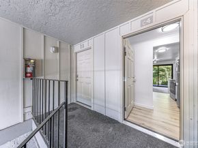12516 NE 117th Place C4, Kirkland WA 98034