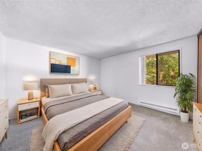 12516 NE 117th Place C4, Kirkland WA 98034