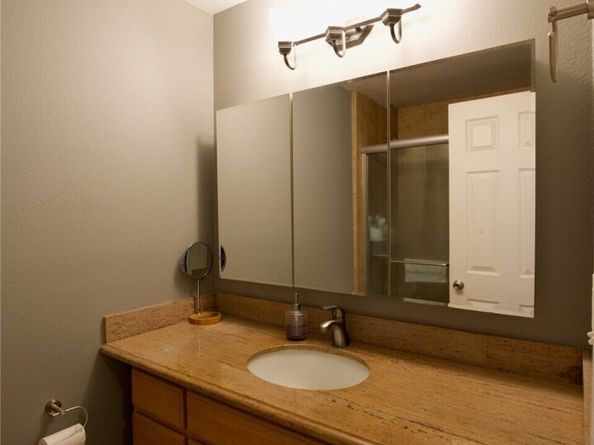 101 SW 119th Street 208, Seattle WA 98146