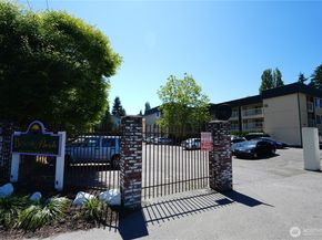101 SW 119th Street 208, Seattle WA 98146