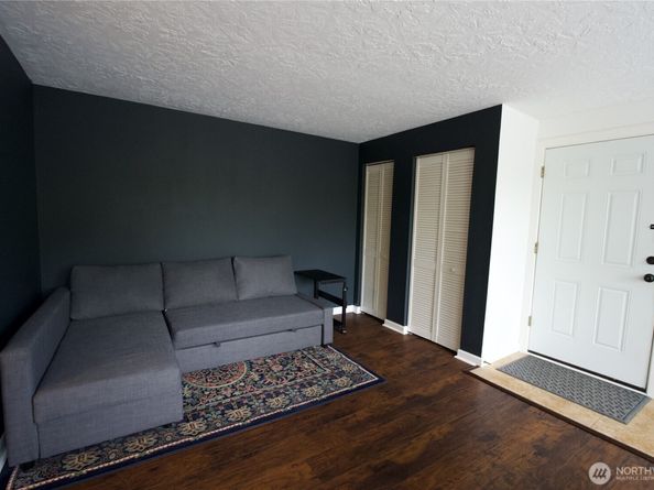 101 SW 119th Street 208, Seattle WA 98146