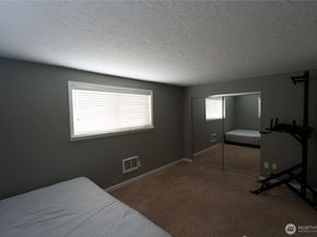 101 SW 119th Street 208, Seattle WA 98146