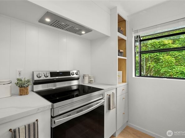 13801 Old Redmond Road F211, Redmond WA 98052