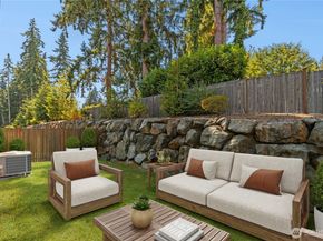 19814 11th Drive SE, Bothell WA 98012