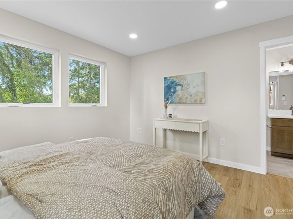1401 N 137th Street, Seattle WA 98133