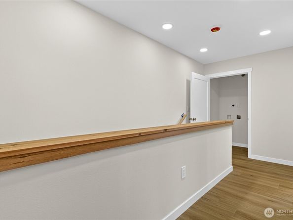 1401 N 137th Street, Seattle WA 98133
