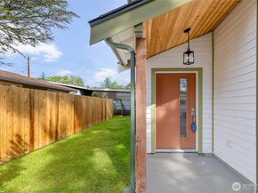 1401 N 137th Street, Seattle WA 98133