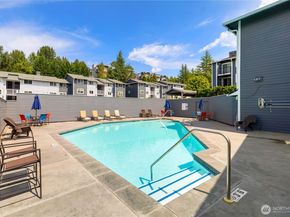 14124 NE 181st Place Unit H204, Woodinville WA 98072