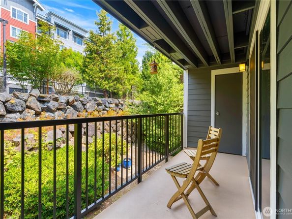 14124 NE 181st Place Unit H204, Woodinville WA 98072