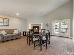 14124 NE 181st Place Unit H204, Woodinville WA 98072