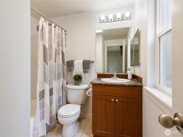 14124 NE 181st Place Unit H204, Woodinville WA 98072