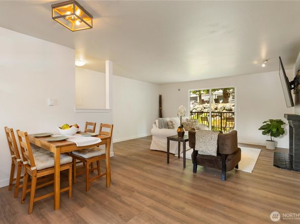 14124 NE 181st Place Unit H204, Woodinville WA 98072
