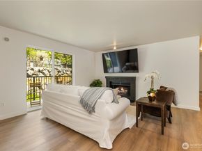 14124 NE 181st Place Unit H204, Woodinville WA 98072