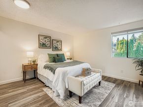 3523 S 160 Street C5, SeaTac WA 98188
