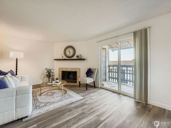 3523 S 160 Street C5, SeaTac WA 98188