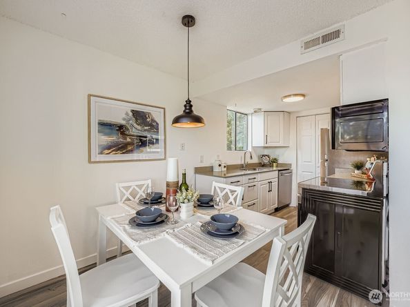 3523 S 160 Street C5, SeaTac WA 98188