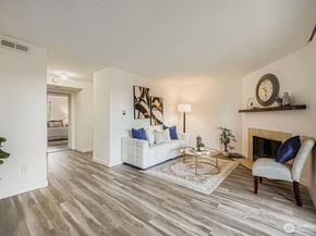 3523 S 160 Street C5, SeaTac WA 98188