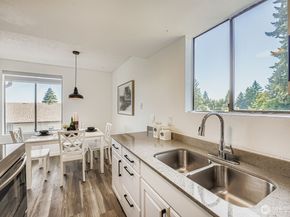 3523 S 160 Street C5, SeaTac WA 98188