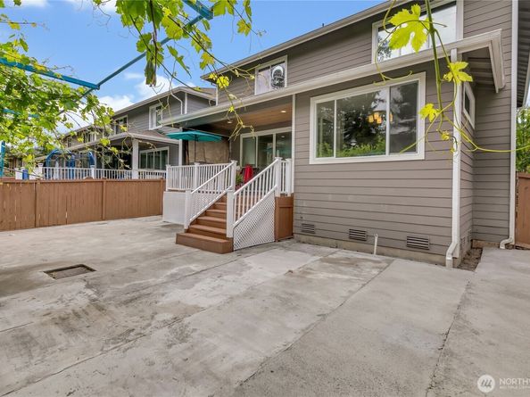 36008 21st Lane S, Federal Way WA 98003