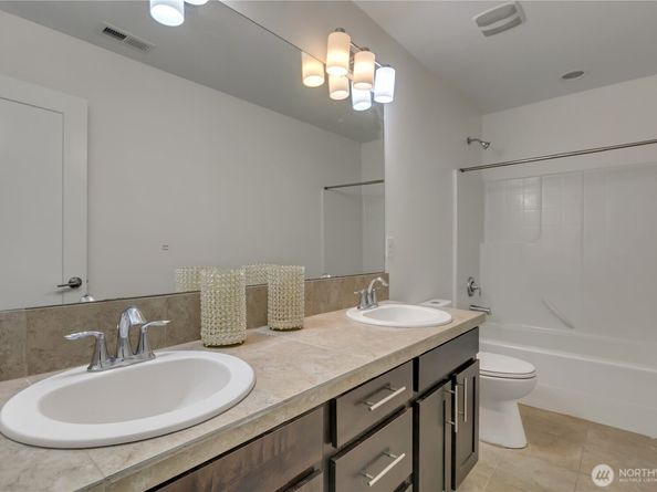 36008 21st Lane S, Federal Way WA 98003