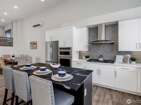 8904 NE 173rd Place B, Bothell WA 98011