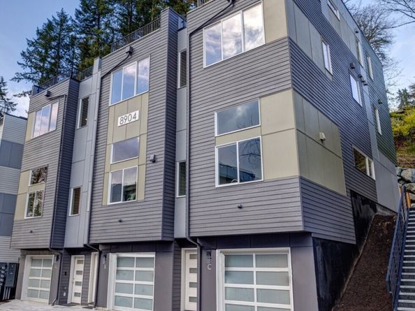 8904 NE 173rd Place B, Bothell WA 98011