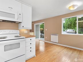 220 SW Clark Street B104, Issaquah WA 98027