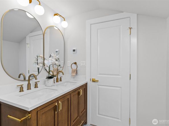 3061 20th Avenue S, Seattle WA 98144