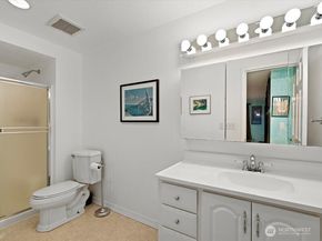 6418 E Mercer Way, Mercer Island WA 98040