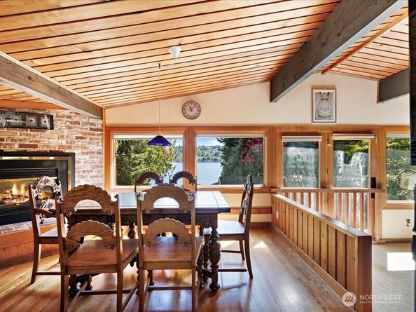 6418 E Mercer Way, Mercer Island WA 98040