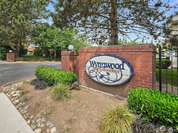 927 132nd Street SW H5, Everett WA 98204