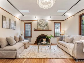 6026 35th Avenue NE, Seattle WA 98115
