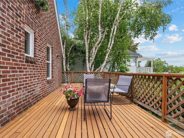 6026 35th Avenue NE, Seattle WA 98115