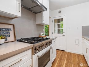 6026 35th Avenue NE, Seattle WA 98115