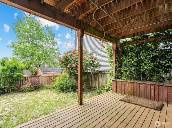 6026 35th Avenue NE, Seattle WA 98115